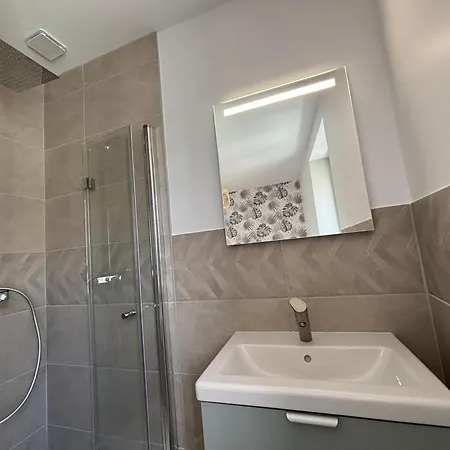Duplex Cosy Avec Terrasse, Proche Vichy, Ideal Pour Escapade Sportive Et Familiale - Fr-1-489-525 * Le Mayet-de-Montagne